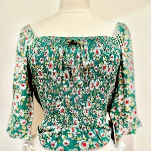 NWT Indigo Rising Green Floral Smocked Top Size Large